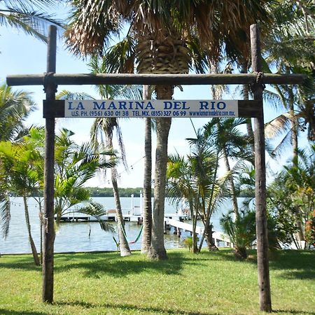 Hotel La Marina Del Rio La Pesca Kültér fotó